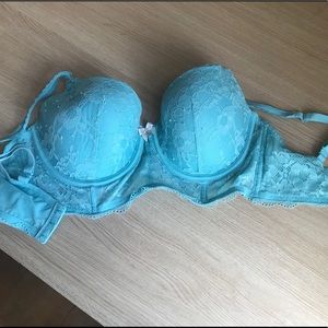 Victoria’s Secret - teal lace bra (34 DD)